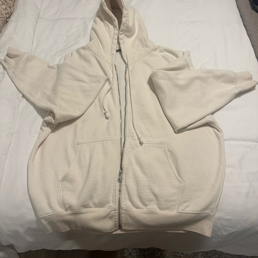 Brandy Melville Off-White Fleece Hoodie